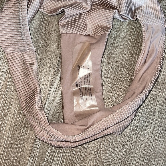 New nwt Aerie bikini bottoms size xs - Picture 3 of 4